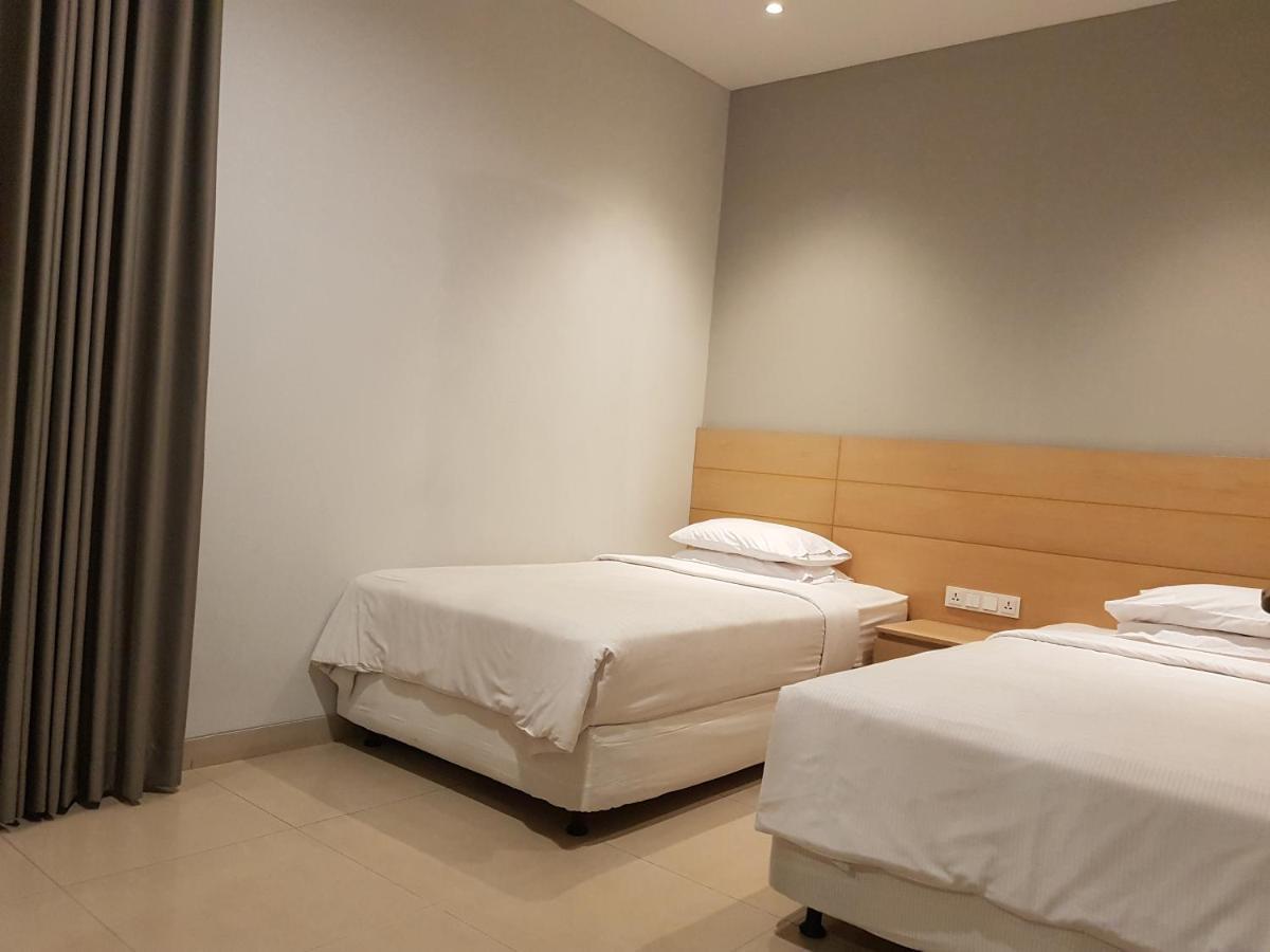 New Mountain Springs Hotel & Resort レムバン エクステリア 写真