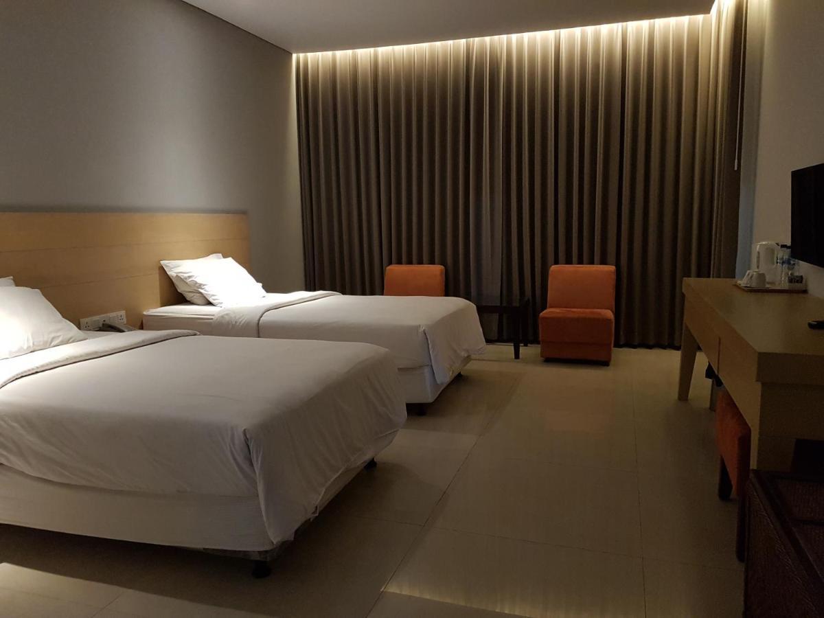 New Mountain Springs Hotel & Resort レムバン エクステリア 写真