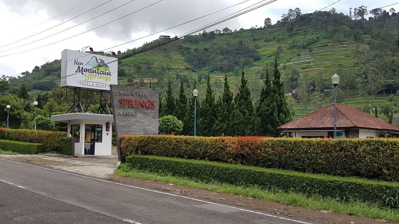 New Mountain Springs Hotel & Resort レムバン エクステリア 写真