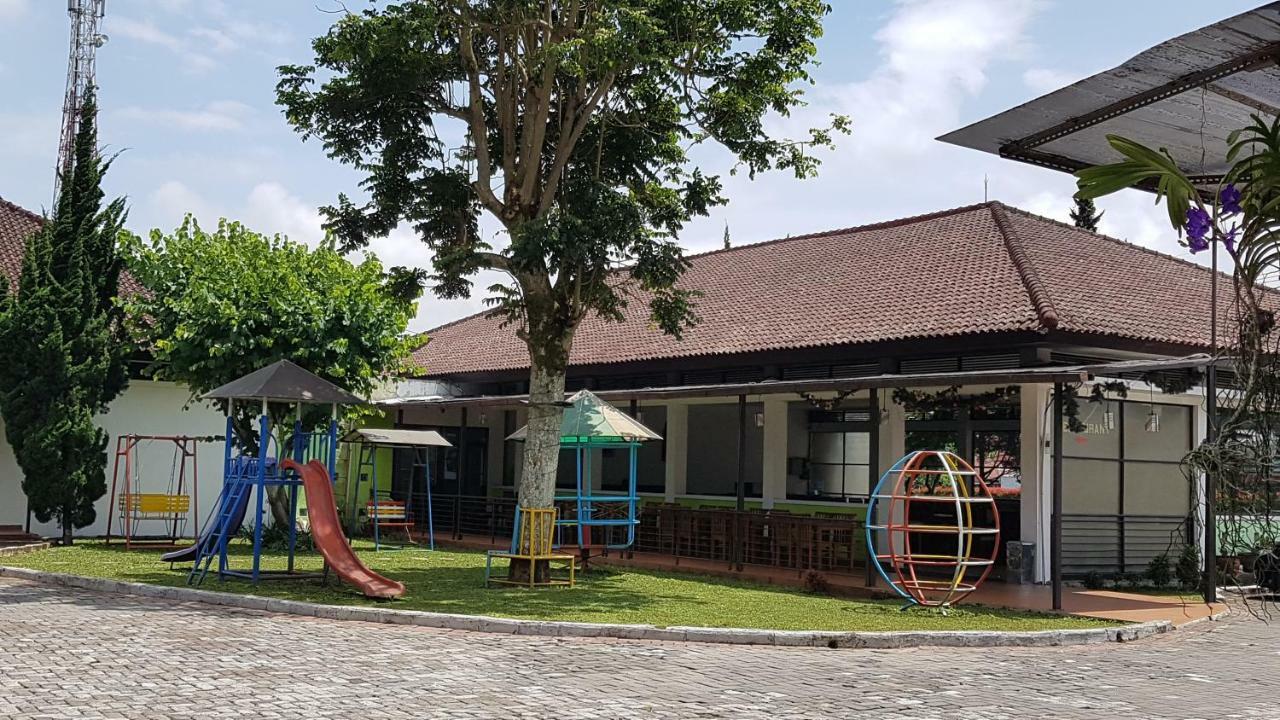 New Mountain Springs Hotel & Resort レムバン エクステリア 写真